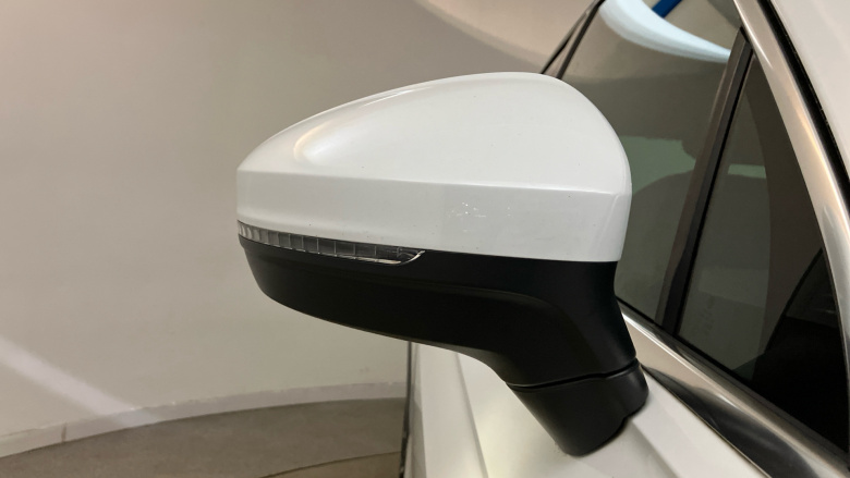 Volkswagen Tiguan 2.0 TDi 150 4Motion R-Line 5dr DSG Diesel Estate